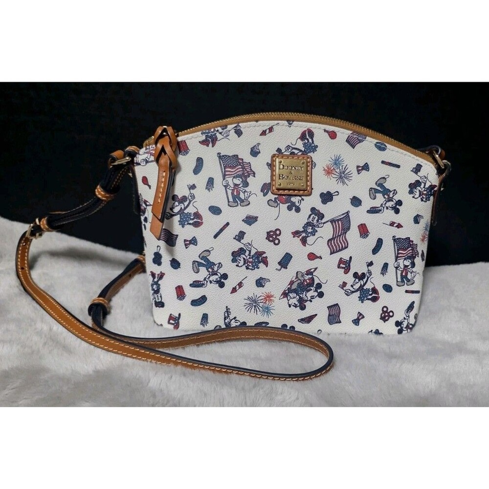 Disney Dooney & Bourke Americana 20 Patriotic Fireworks Flag Mickey Mouse Purse